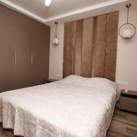 2 Bedroom Apartment On Shulginih Kropyvnytskyj Exteriör bild